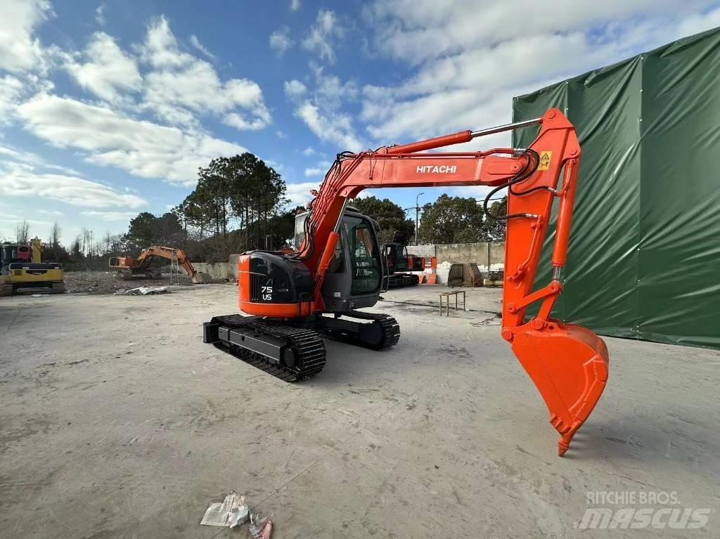 Hitachi ZX75US 小型挖土機/掘鑿機<7t(小型挖掘機)