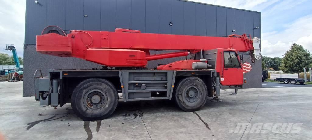 PPM ATT 400 越野起重機