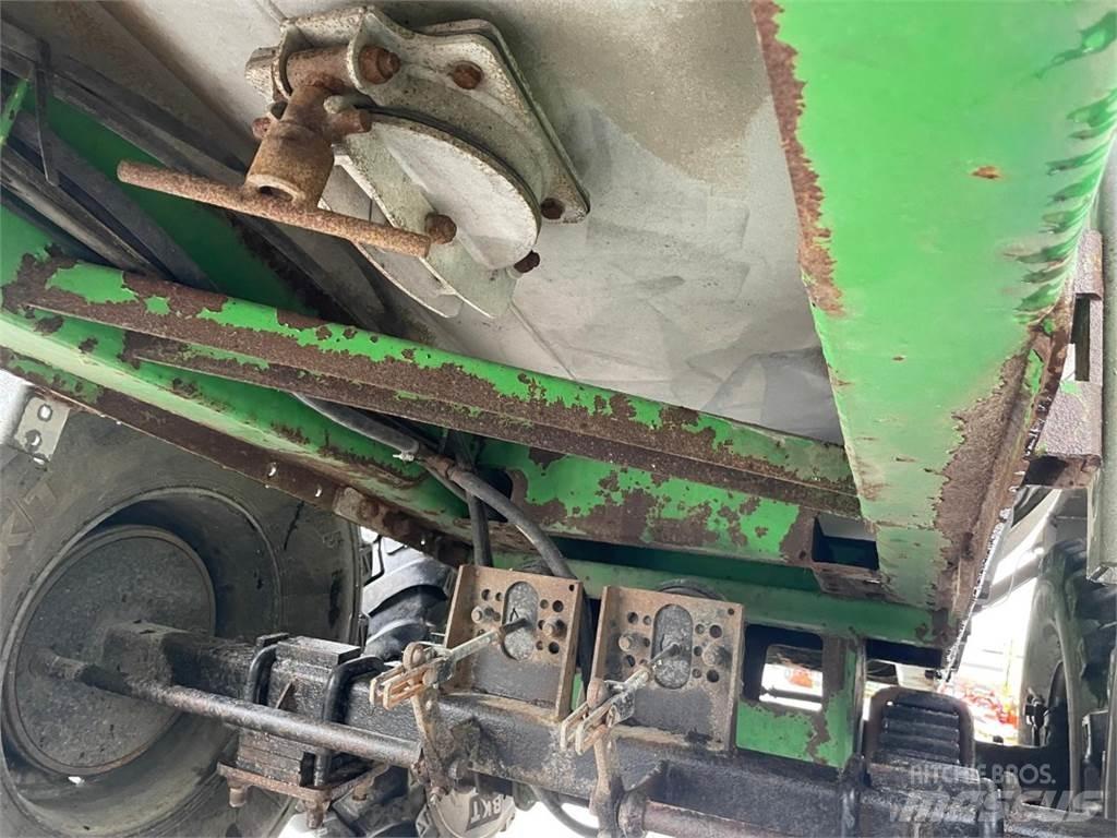 Joskin 12500 TS 肥料撒布機