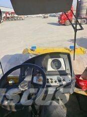 Bomag BW 220D-40 雙輪滾壓機