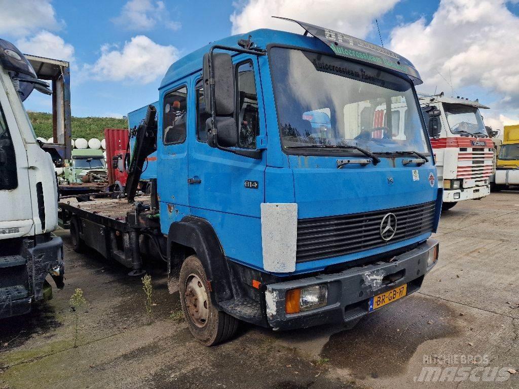 Mercedes-Benz 814 平板式/側卸式卡車