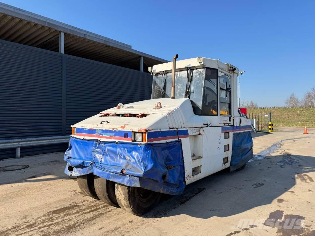 CAT PS-300B 膠輪滾壓機