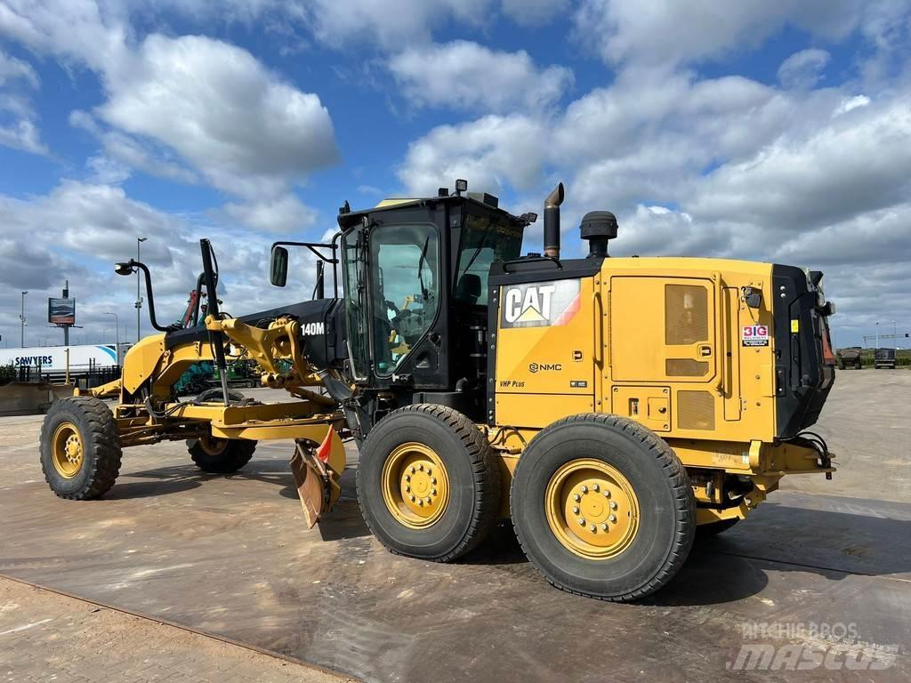 CAT 140M2 平土機