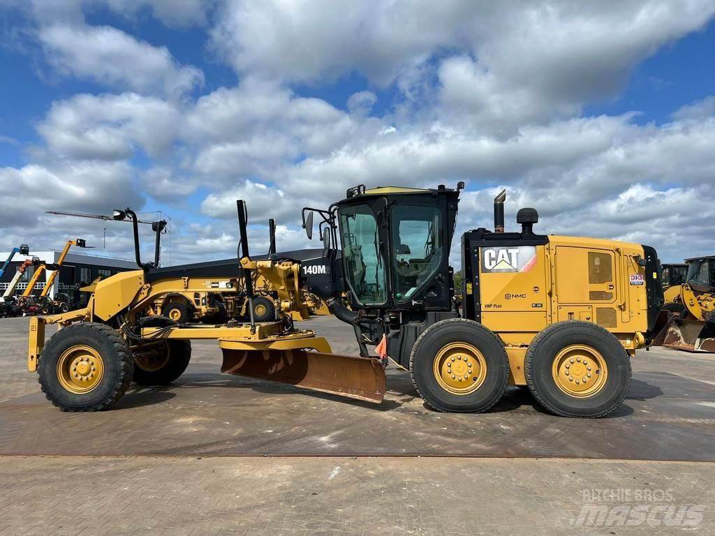 CAT 140M2 平土機