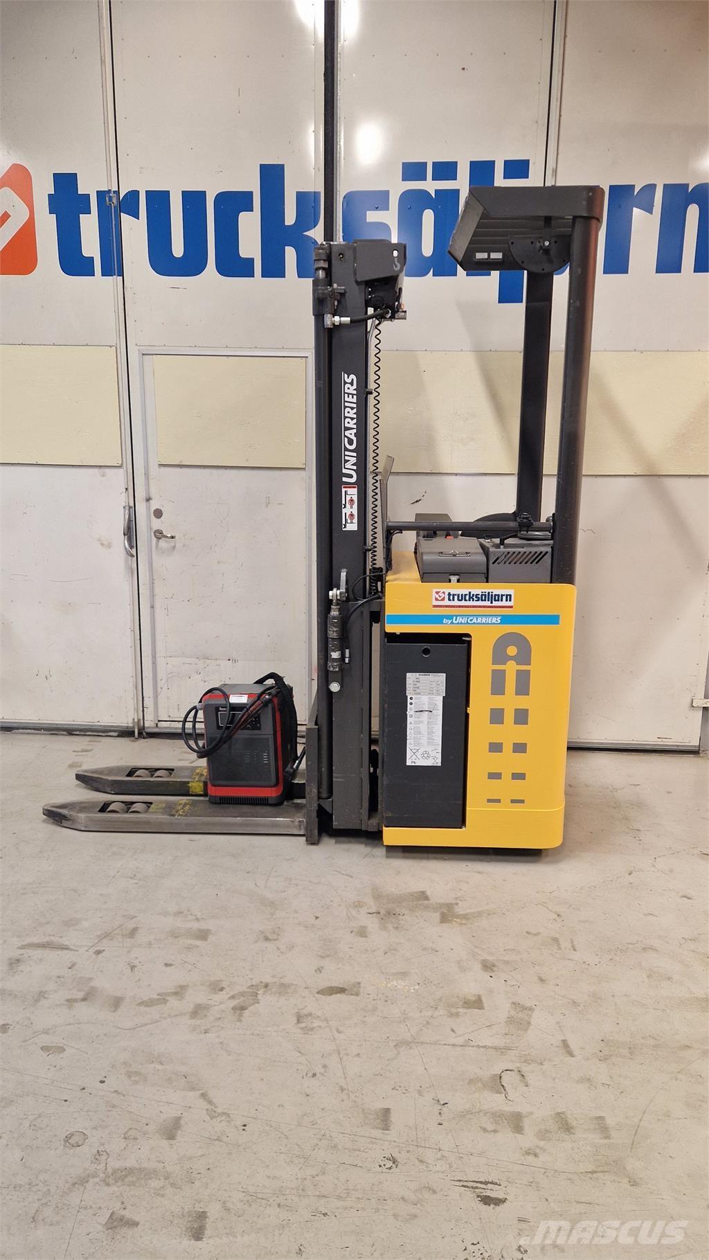 Atlet A160SDTFVHSN 自走式堆積機