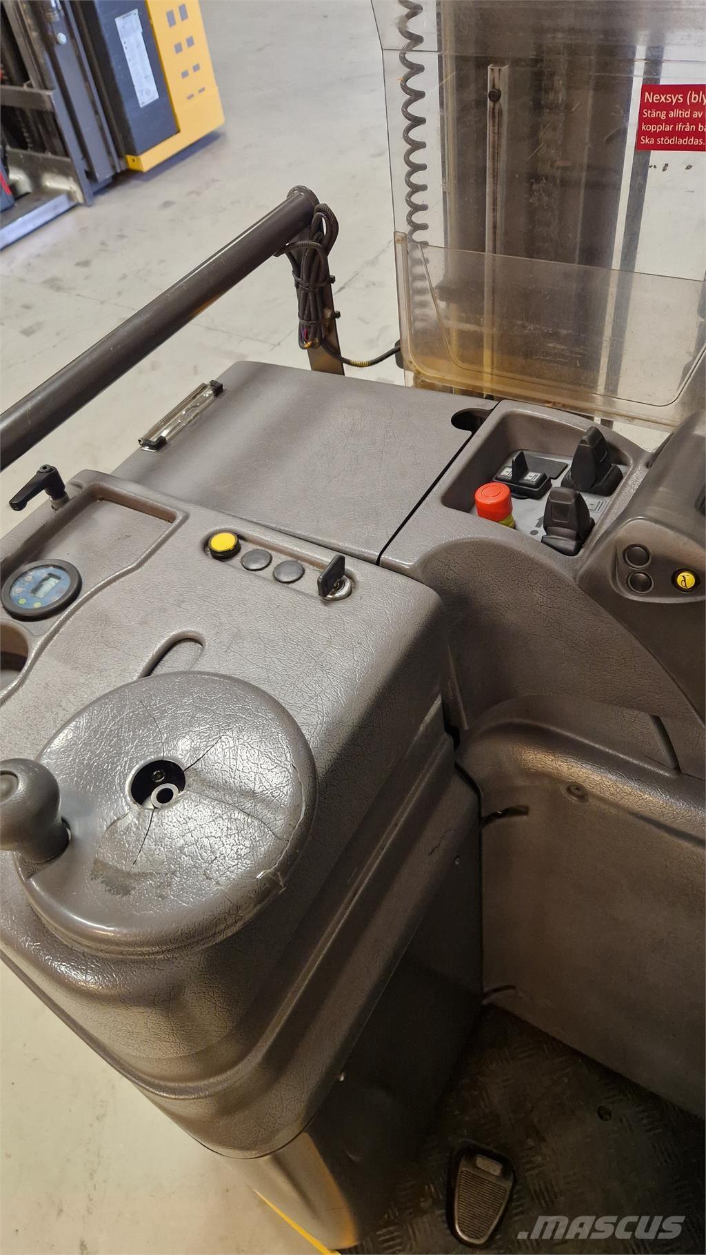 Atlet A160SDTFVHSN 自走式堆積機