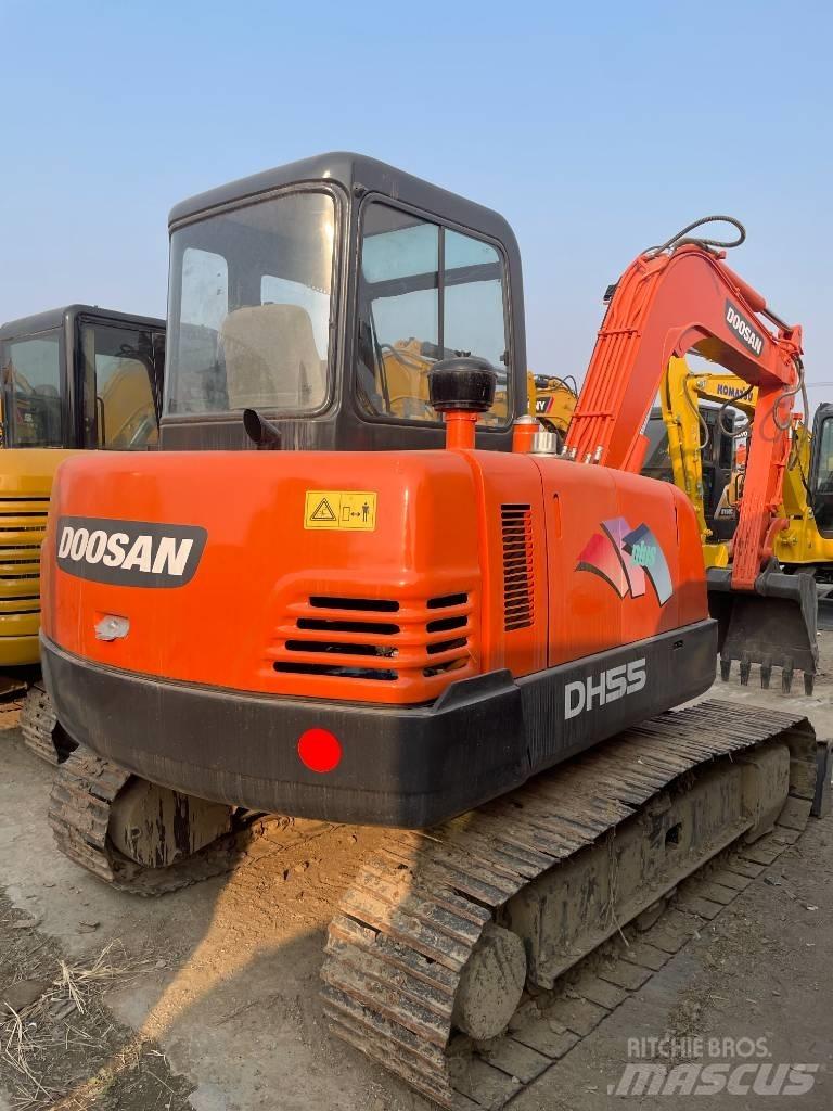 Doosan DH 55 小型挖土機/掘鑿機<7t(小型挖掘機)