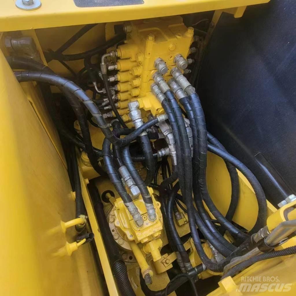 Komatsu PC 130 履帶式 挖土機/掘鑿機/挖掘機