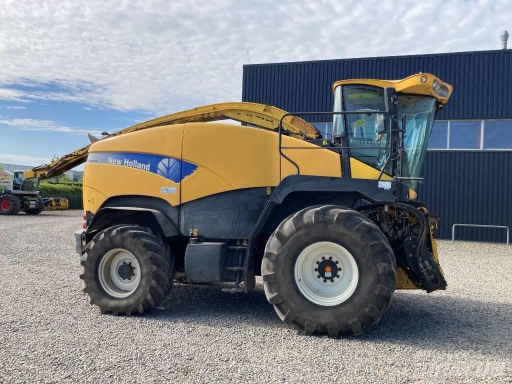New Holland FR 9040 自走式飼料採集機