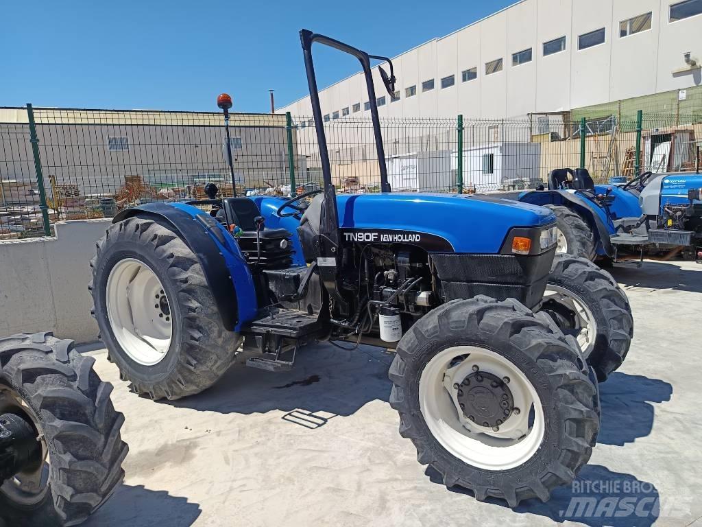 New Holland TN 90 F 曳引機