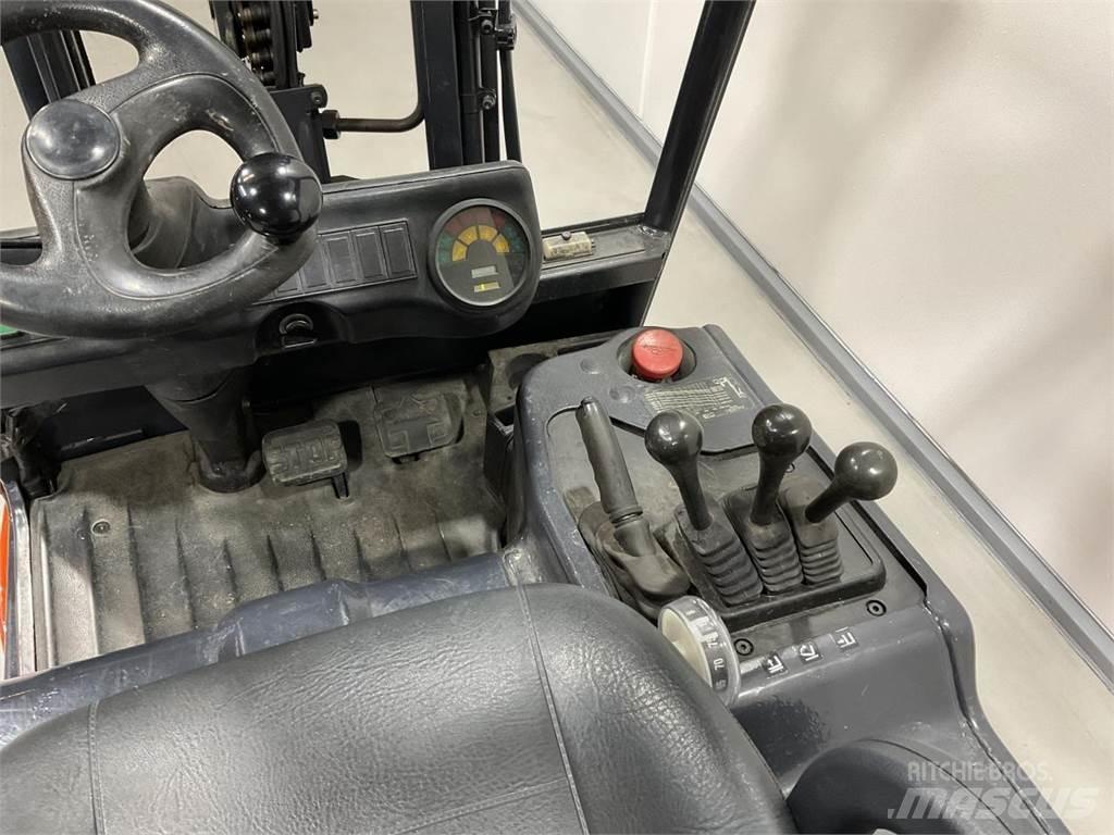 Linde E16C 電動堆高機