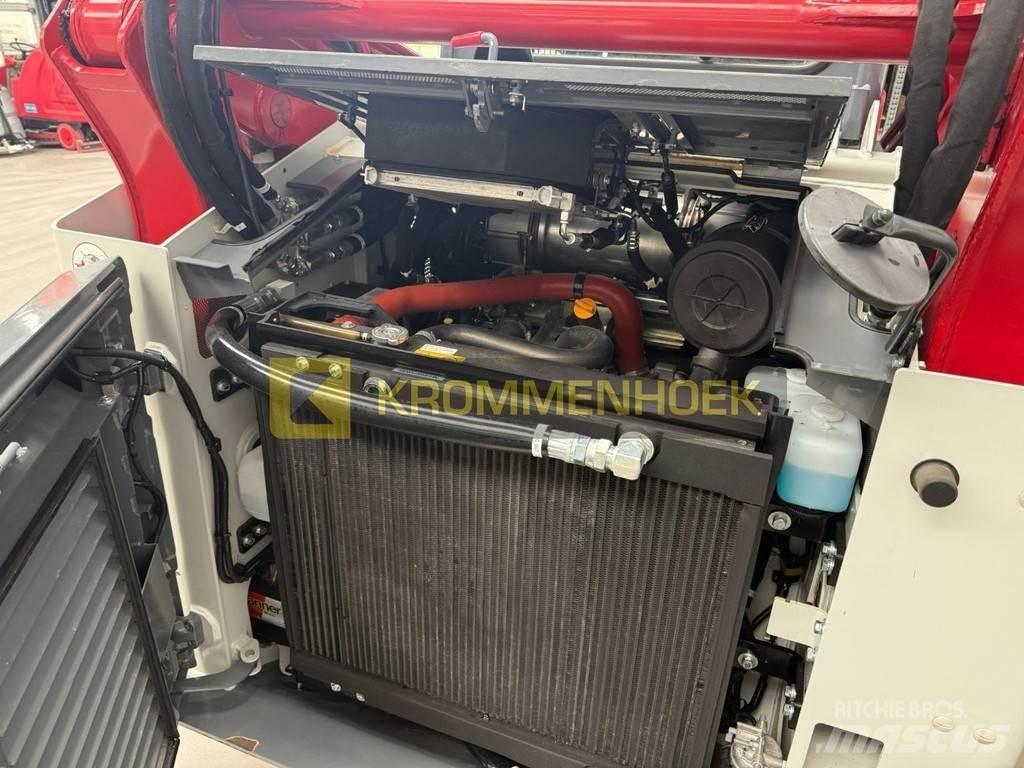 Takeuchi TL 12V-2 滑移轉向裝載機