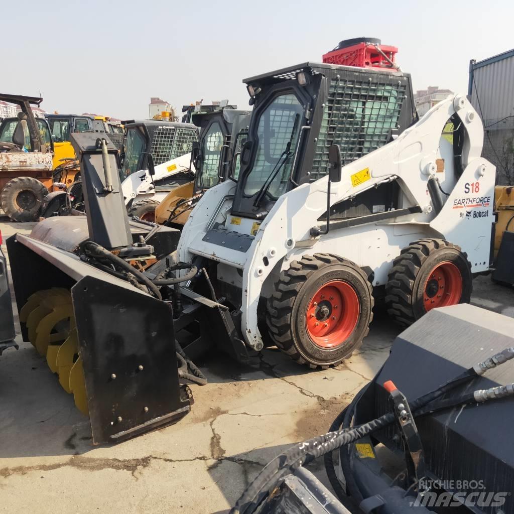 Bobcat S18 滑移轉向裝載機