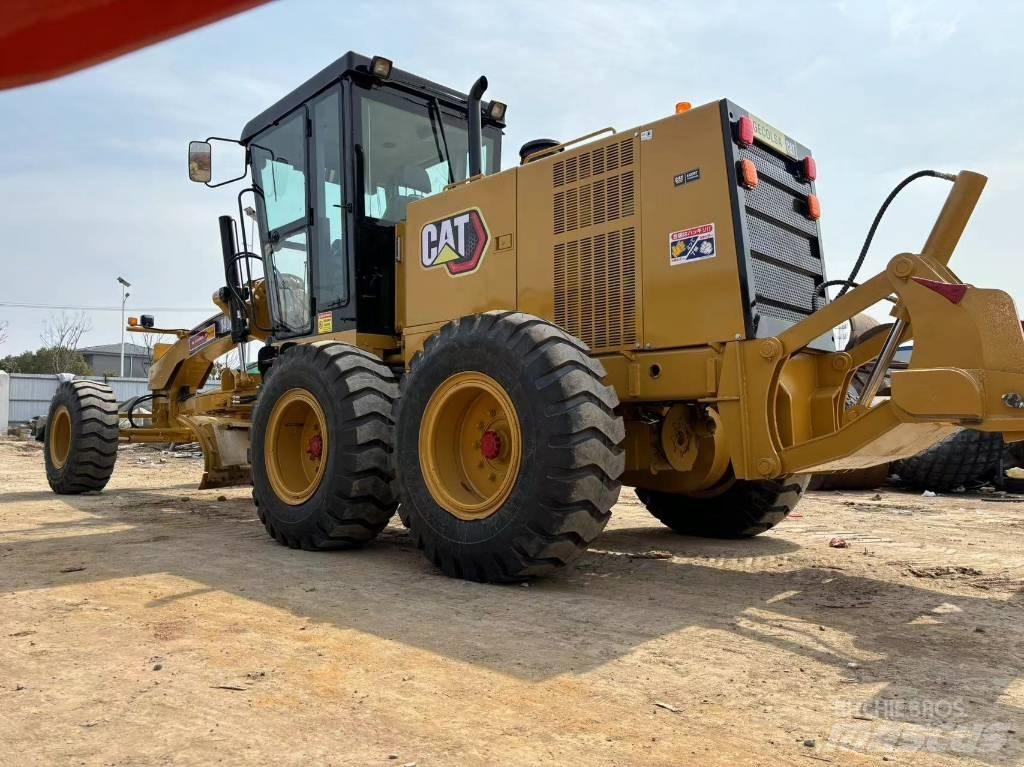 CAT 140 K 平土機