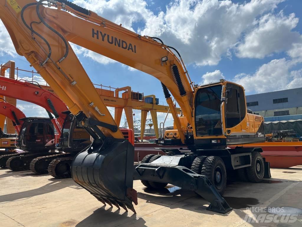 Hyundai R210W 旋轉式挖土機/掘鑿機/挖掘機