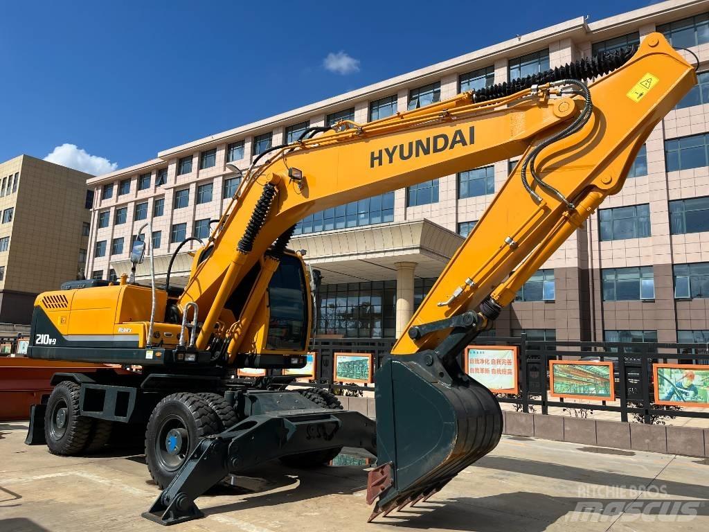 Hyundai R210W 旋轉式挖土機/掘鑿機/挖掘機