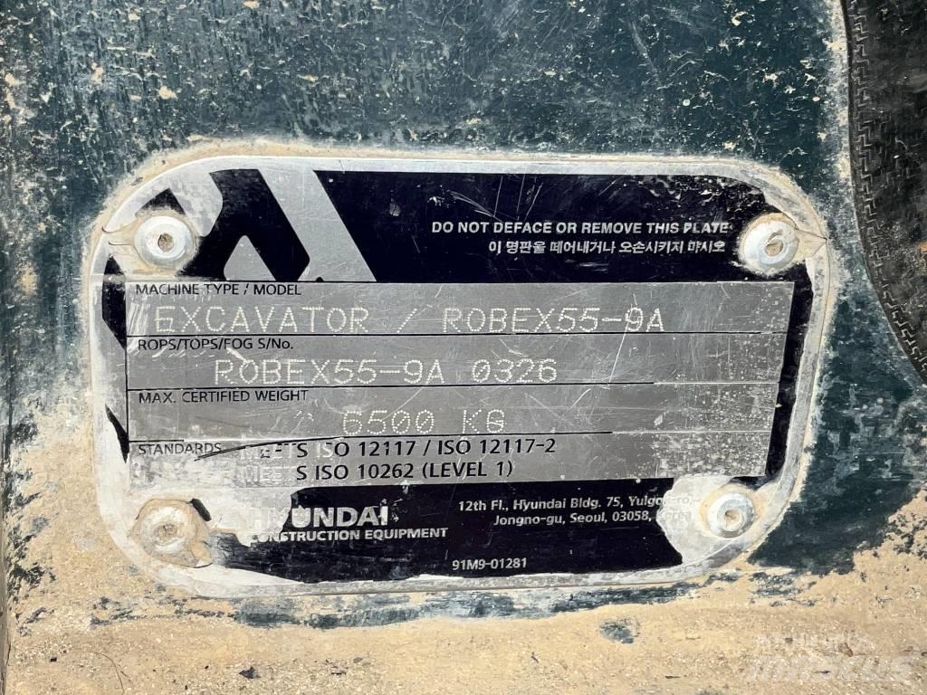 Hyundai Robex 55-9 A 駕駛室與內部