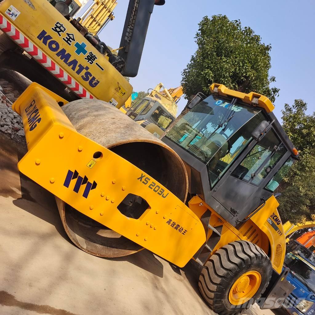 XCMG XS 202 J 單輪滾壓機