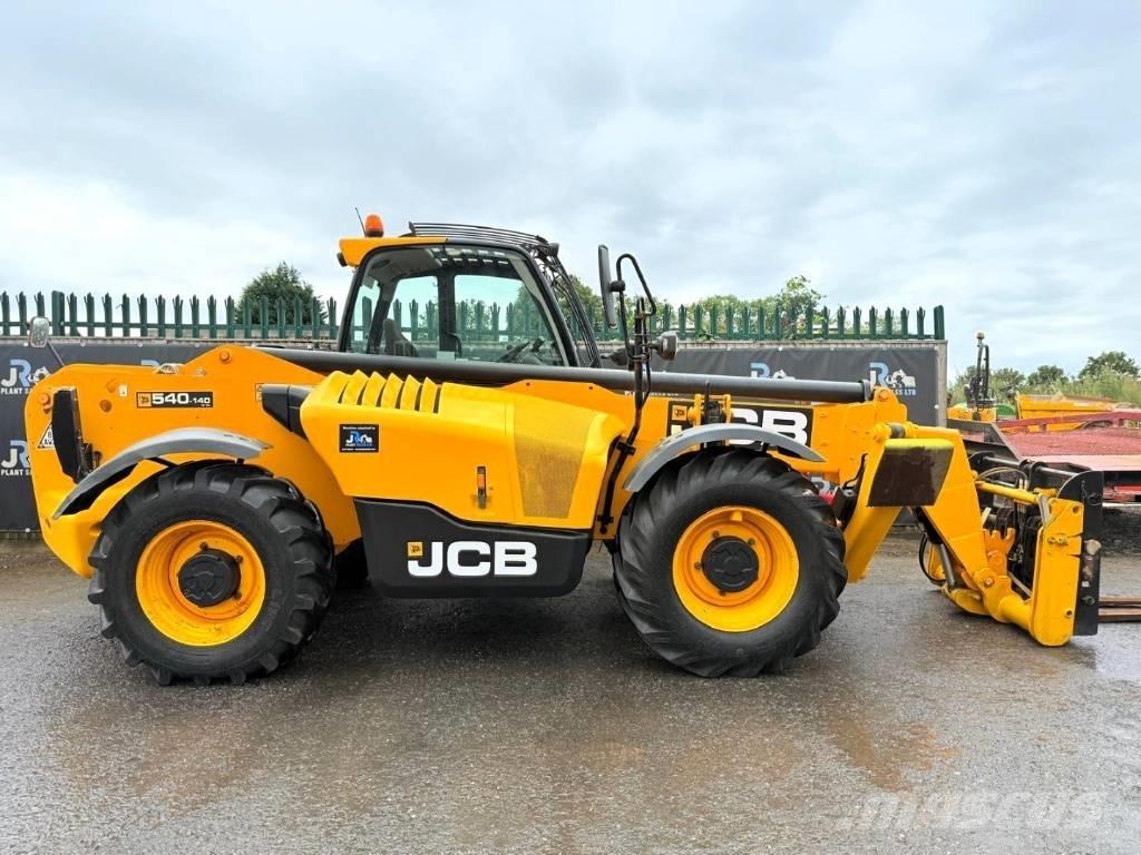 JCB 540-140 伸縮臂操作車
