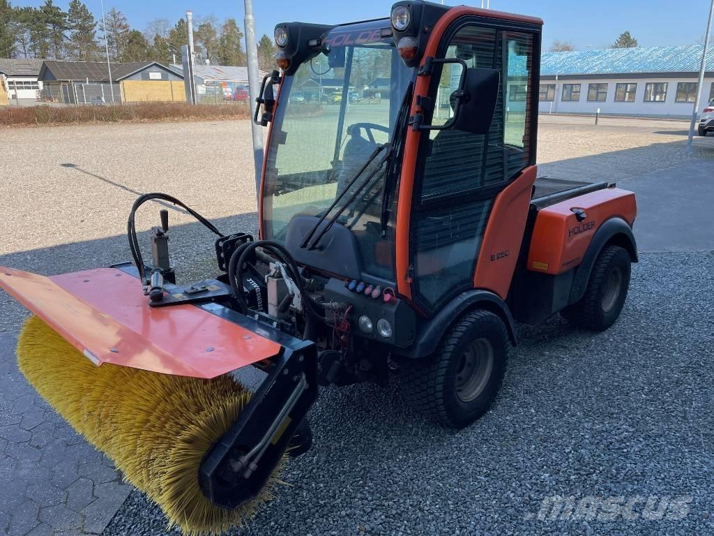 Holder B250 小型曳引機