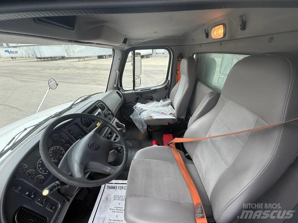 Freightliner M 106 溫控卡車