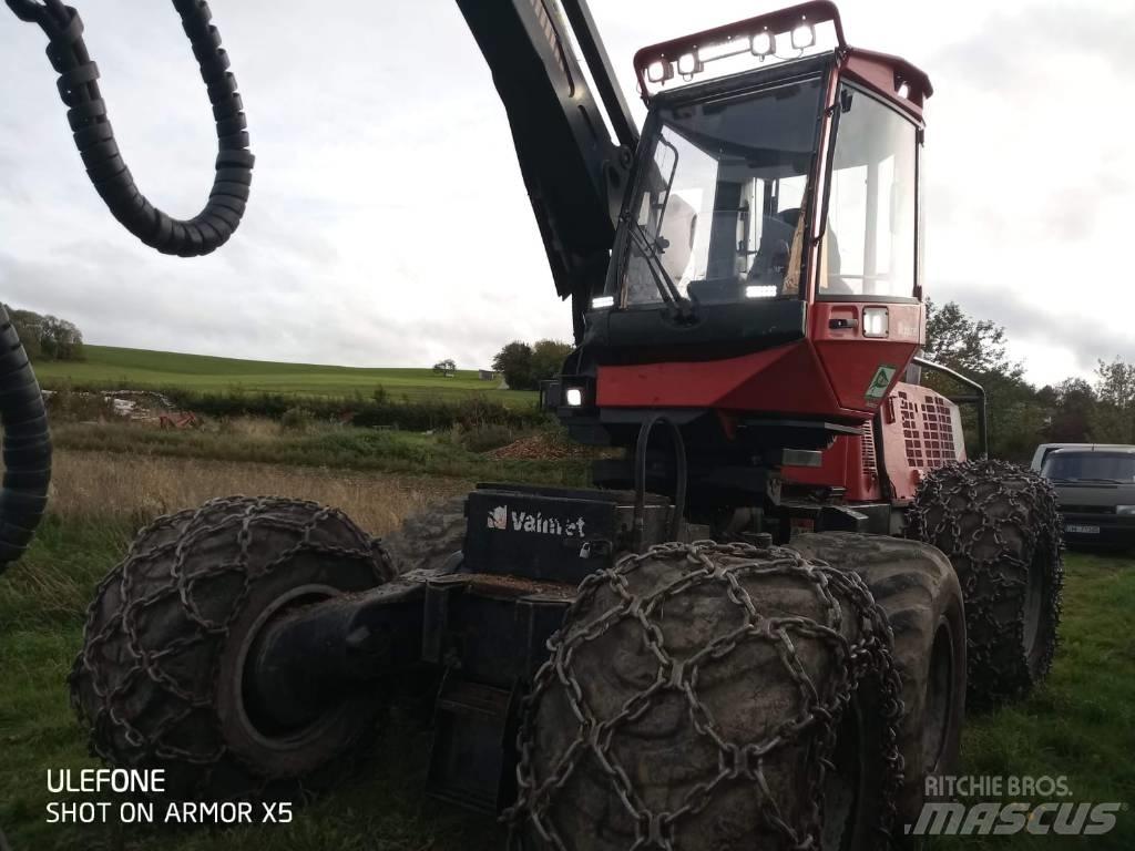 Komatsu 911 收穫機