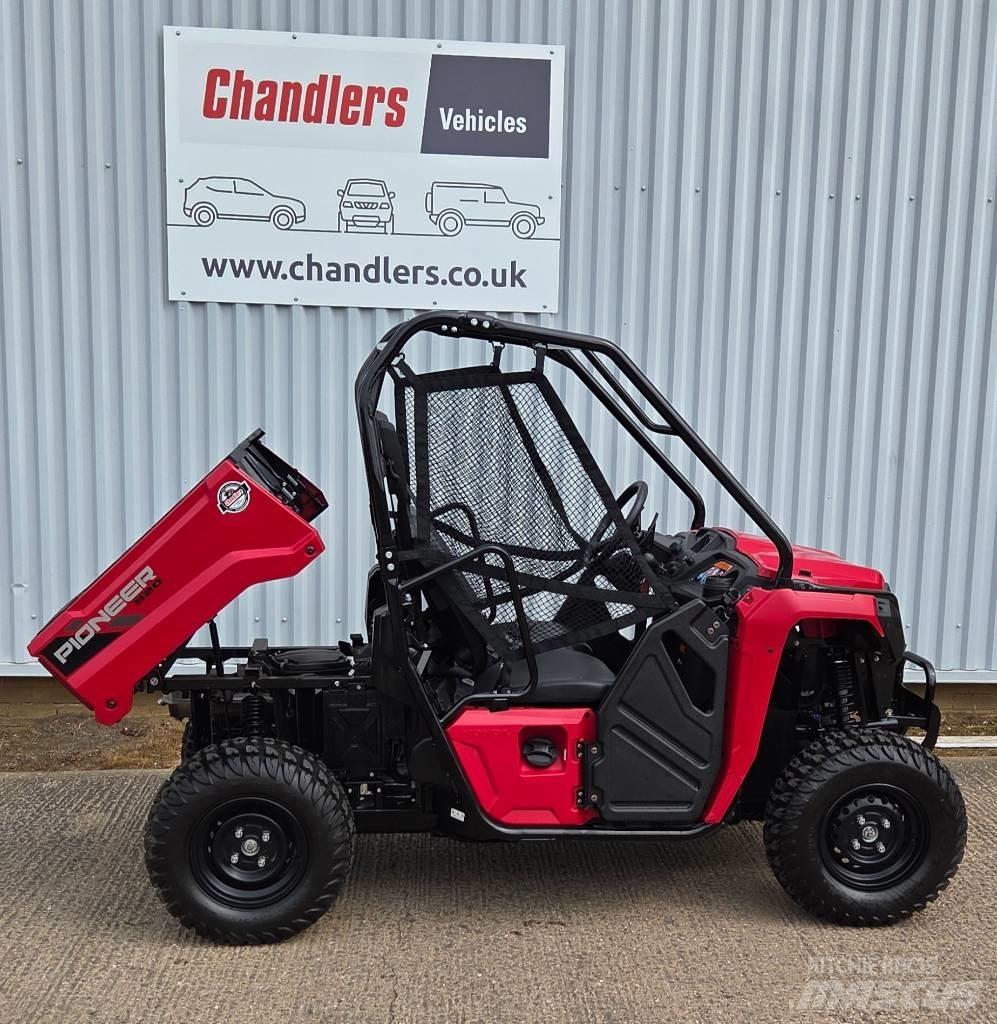 Honda PIONEER 全地形車
