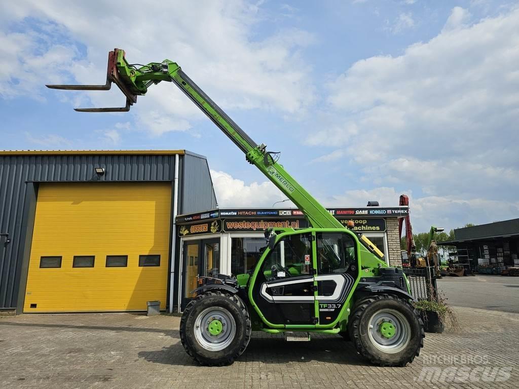 Merlo TF33.7-115 伸縮臂操作車