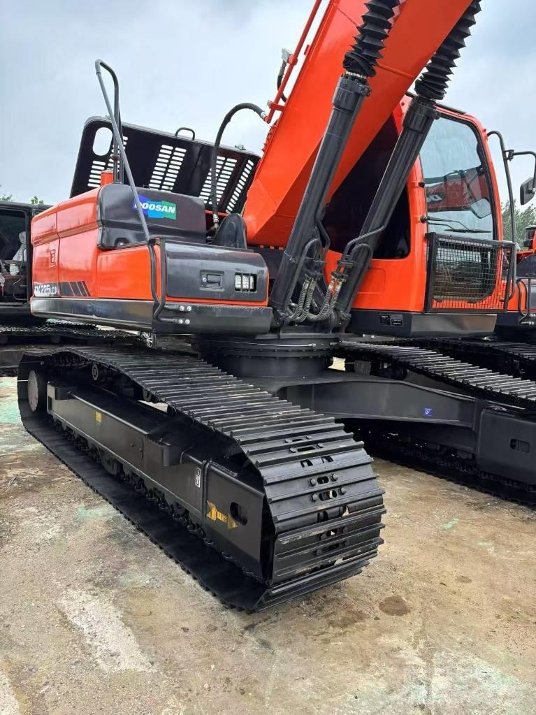 Doosan 225 LCA 履帶式 挖土機/掘鑿機/挖掘機