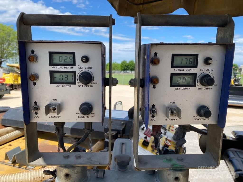 CAT PM 102 C 瀝青冷銑刨機/銑床