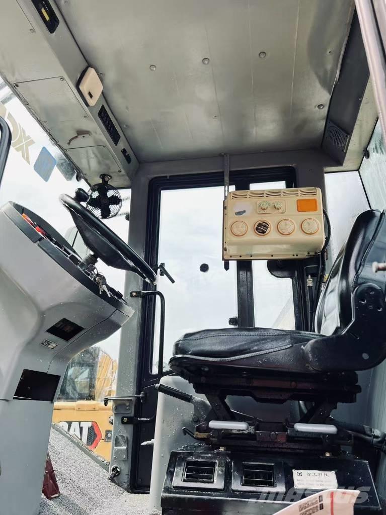 XCMG XS 223 J 單輪滾壓機