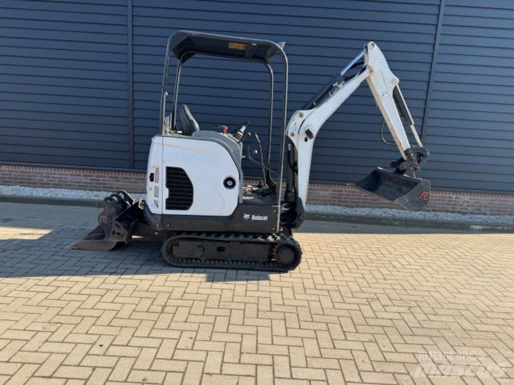 Bobcat E 17 小型挖土機/掘鑿機<7t(小型挖掘機)