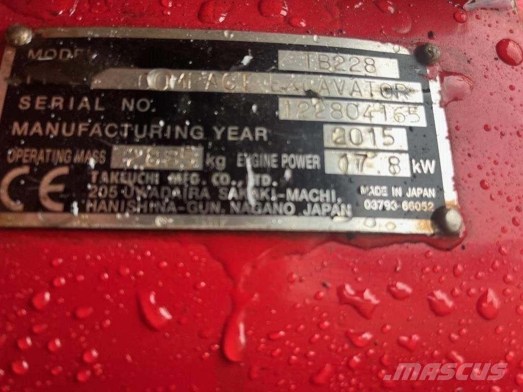 Takeuchi TB 228 小型挖土機/掘鑿機<7t(小型挖掘機)