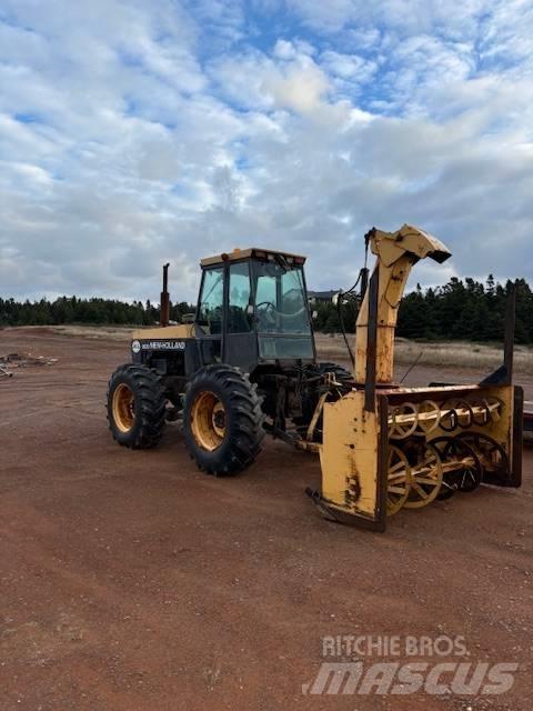 New Holland 9030 曳引機