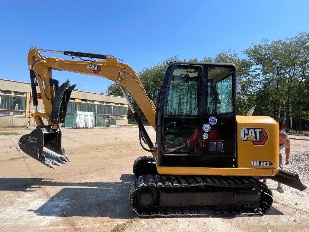 CAT 305.5 E2 小型挖土機/掘鑿機<7t(小型挖掘機)