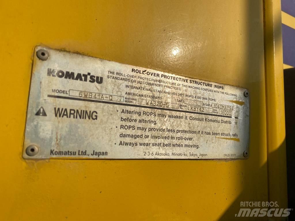 Komatsu WA 320-5 輪胎式裝載機