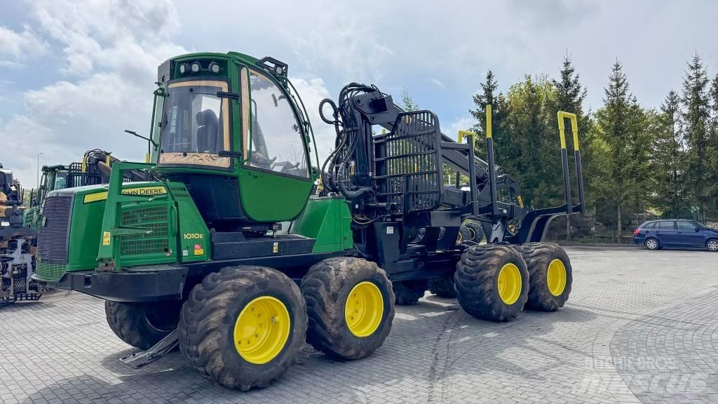 John Deere 1010 E 集運機