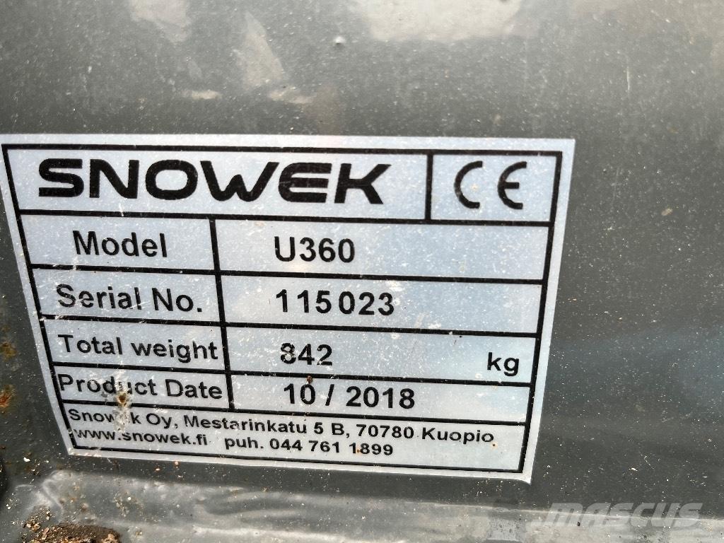 Snowek U360 刮雪板和犁