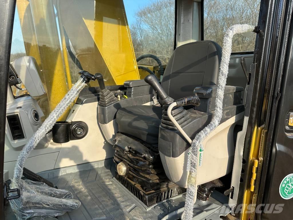 CAT 320 C L 水陸兩用挖掘機
