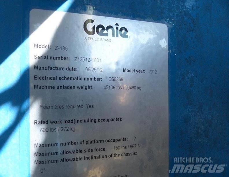 Genie Z135 曲臂高空作業車