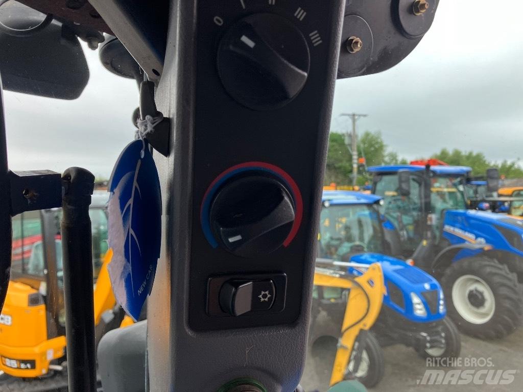 New Holland T6010 曳引機