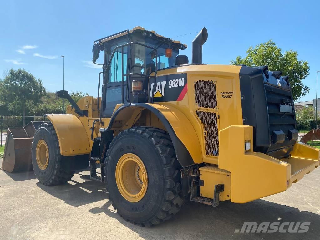 CAT 962 M 輪胎式裝載機