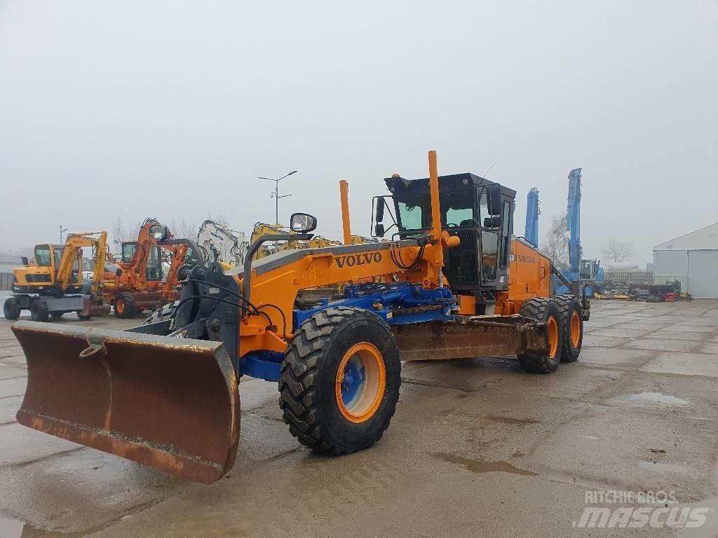 Volvo G 720 B 平土機
