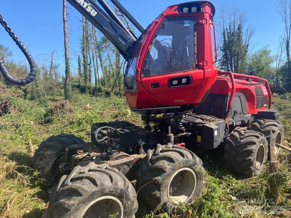 Komatsu 901XC 收穫機