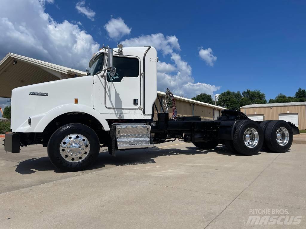 Kenworth T 800 曳引機組件
