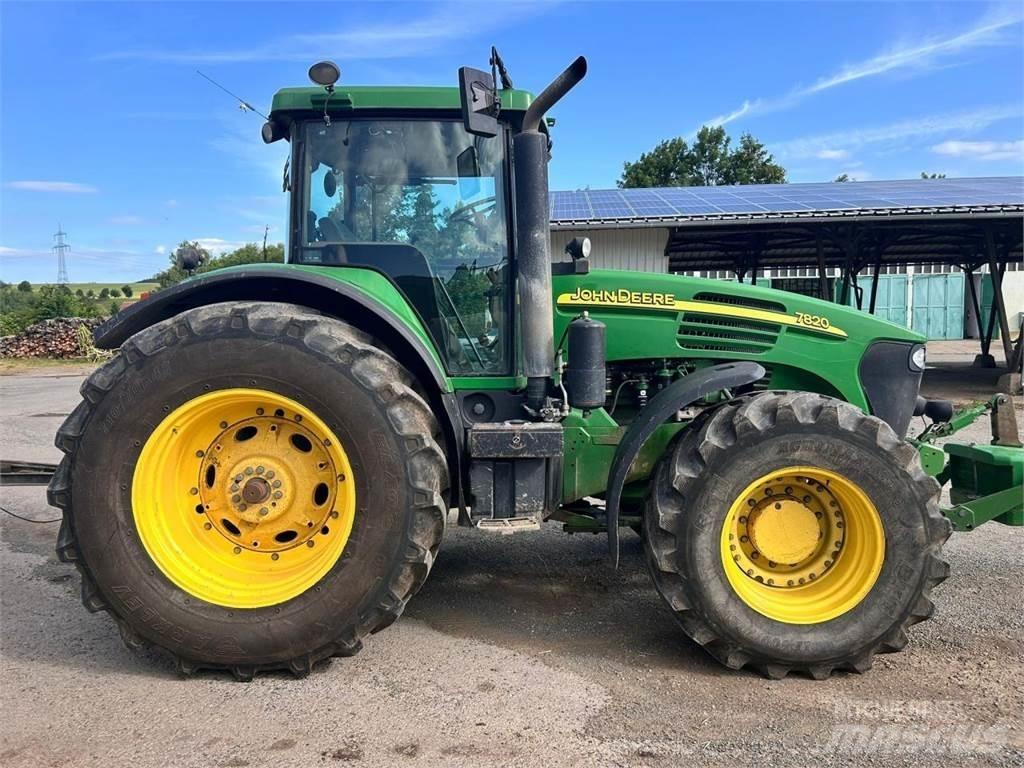John Deere 7820 曳引機