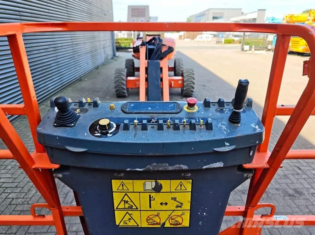 JLG E600 JP 曲臂高空作業車
