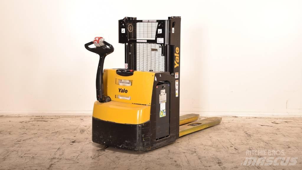 Yale MS20 行走控制式堆積機