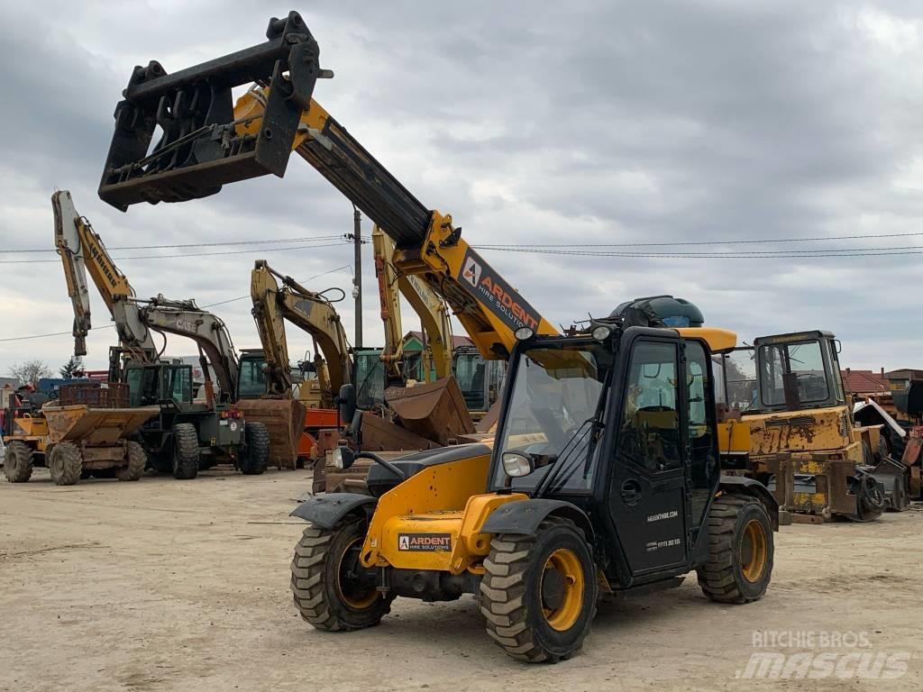 JCB 525-60 HI VIZ 農業用伸縮臂裝載機