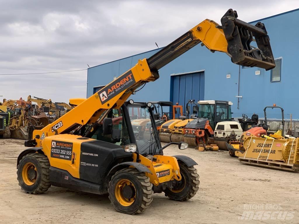 JCB 525-60 HI VIZ 農業用伸縮臂裝載機